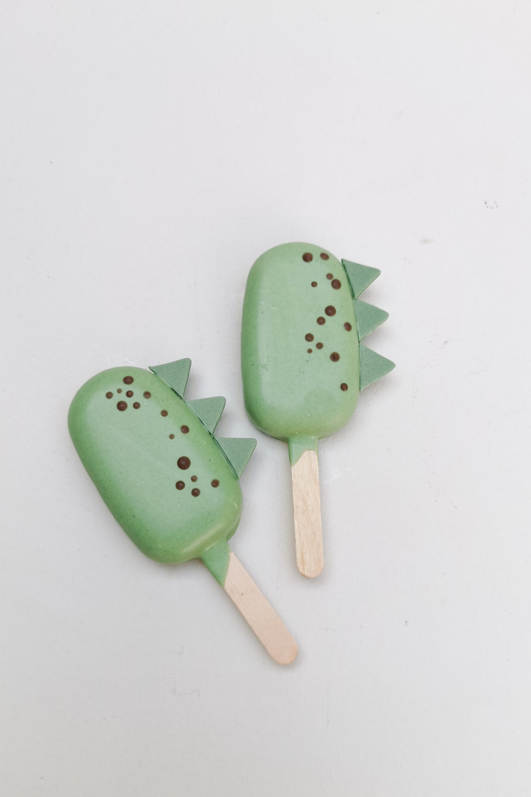 Themed Cakesicles